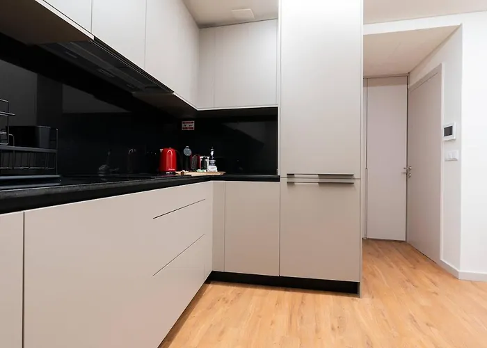 Oudinot By Mercado Dos Lavradores Com Ac * 丰沙尔